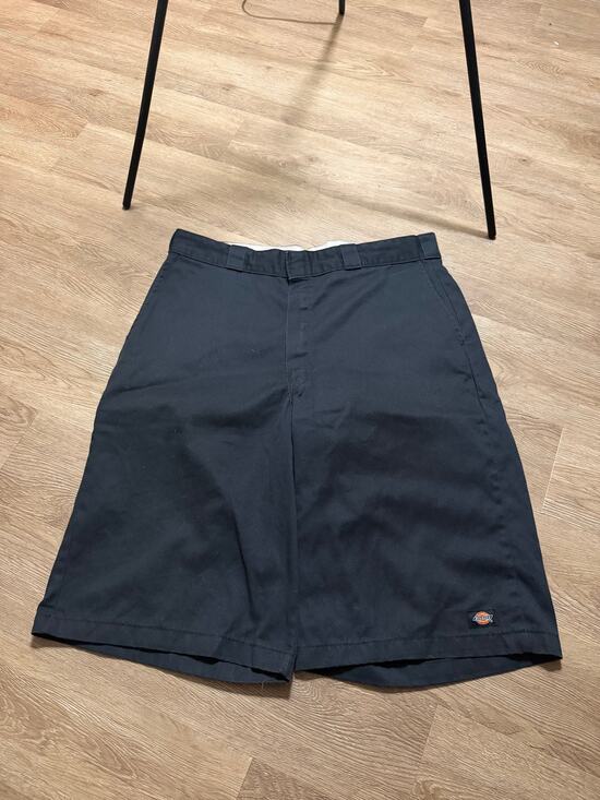 Dickies Other - Dickies y2k 13" Loose Fit Work Shorts Black Utility Skate Workwear Mens Size 40